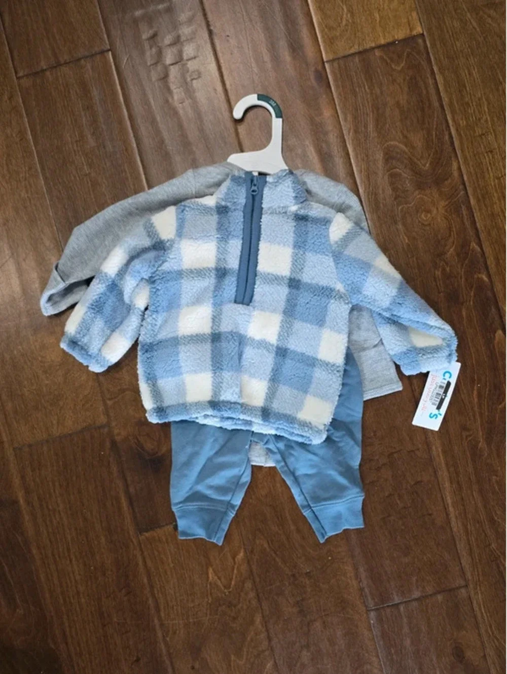 3m brand new three piece outfit set from carter's item 271G4